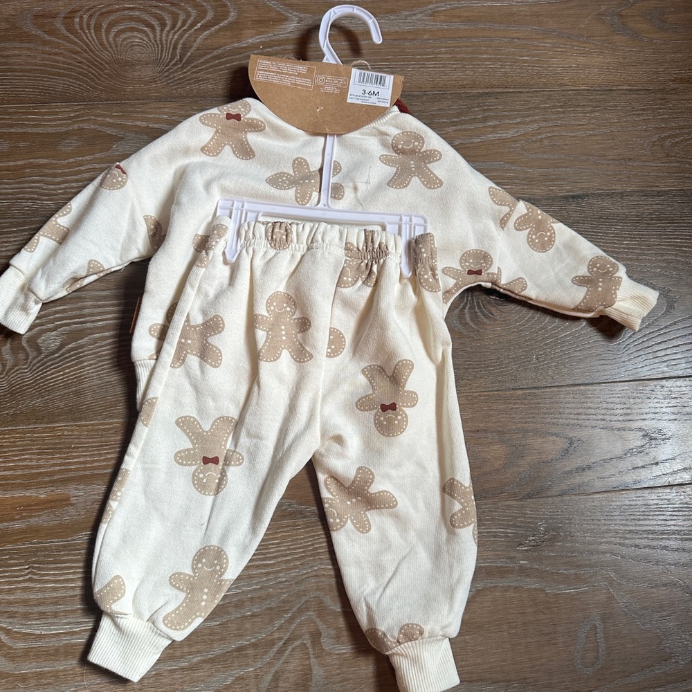 ⭐️🎄 Lila & Jack Cream Gingerbread Outfit